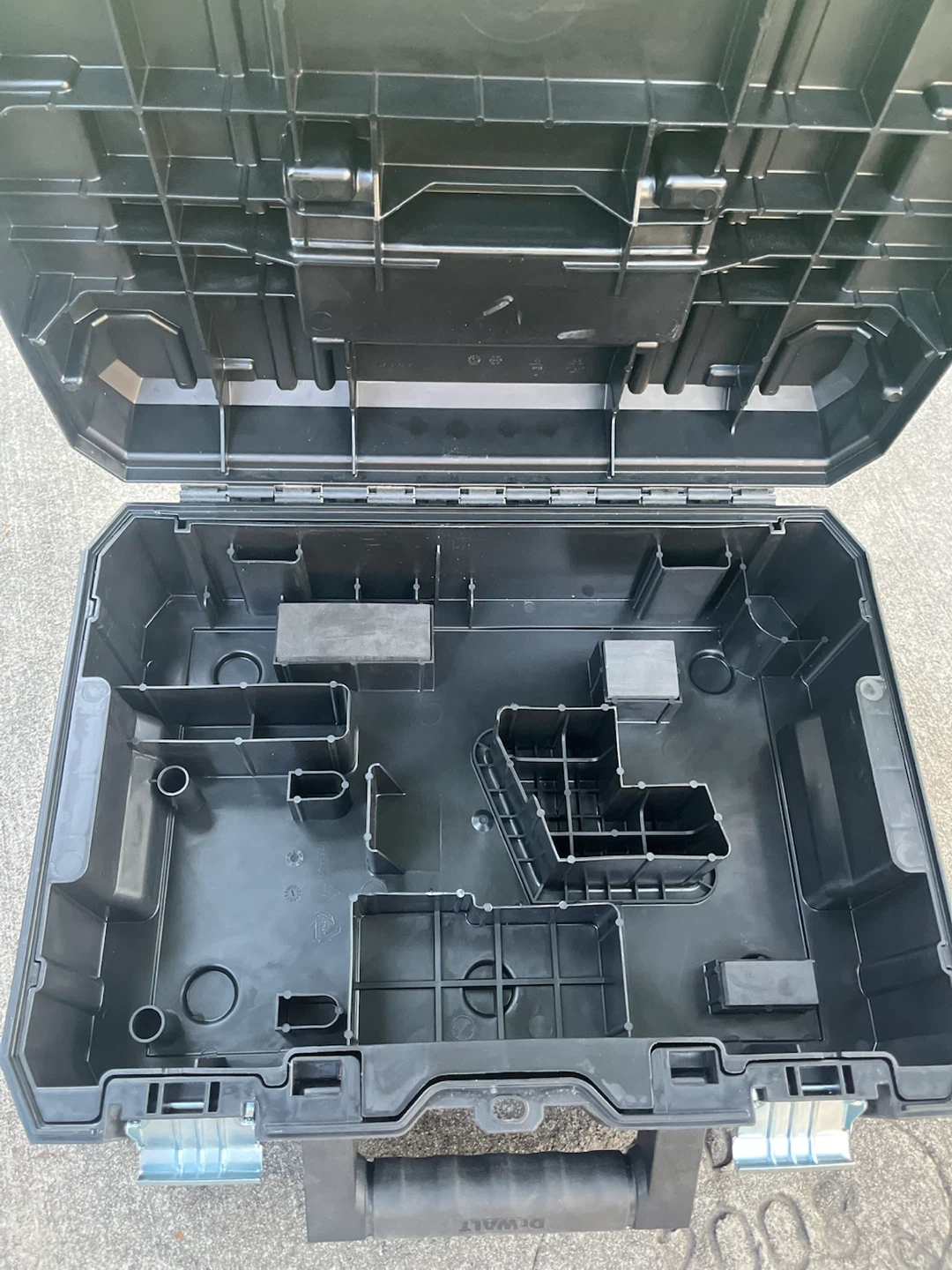 DEWALT DCF620NT Tool Case - photo 2