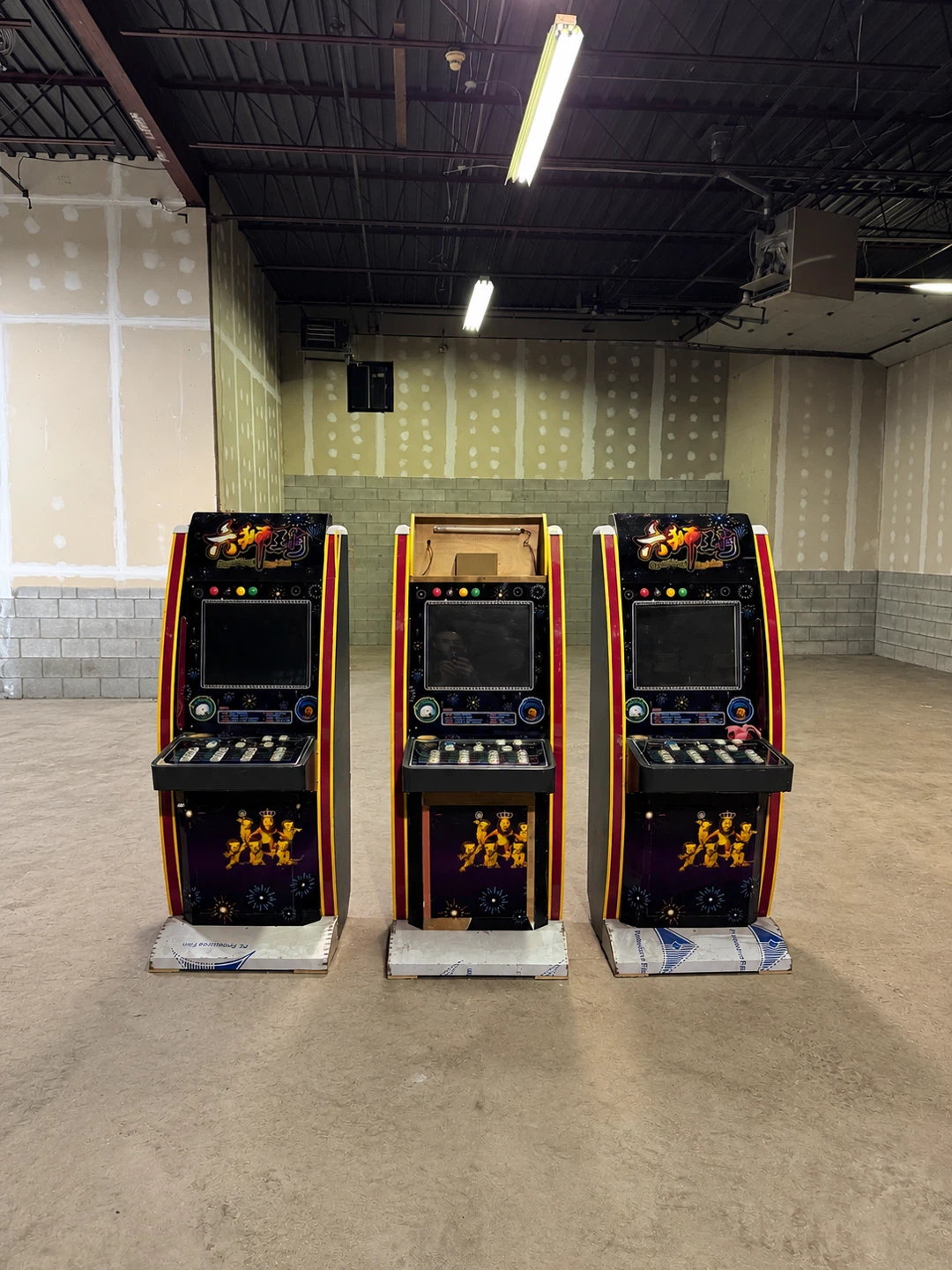 3 Arcade Gaming Machines – Untested / As-Is