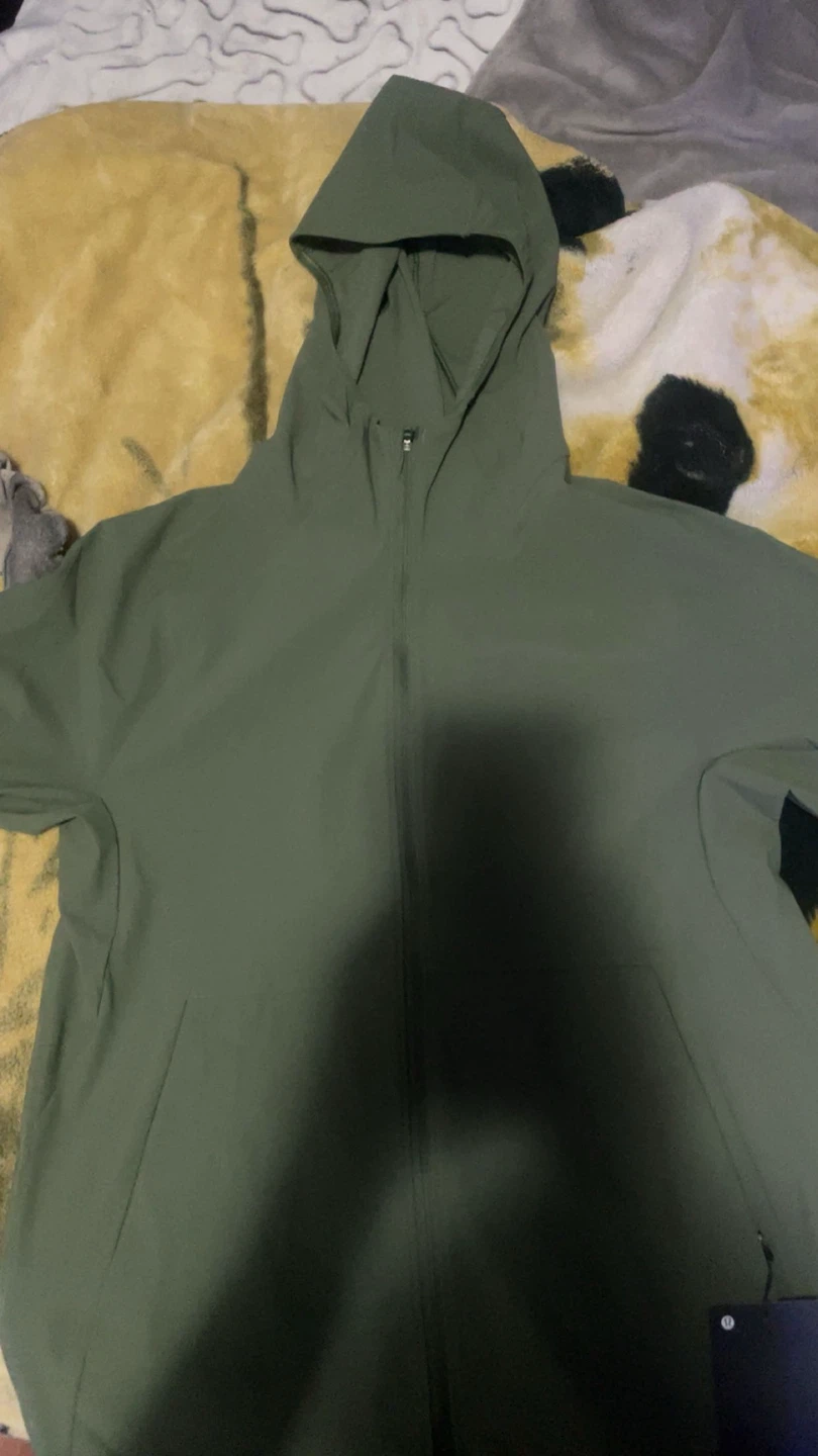 Lululemon Pace Breaker Jacket - Olive Green