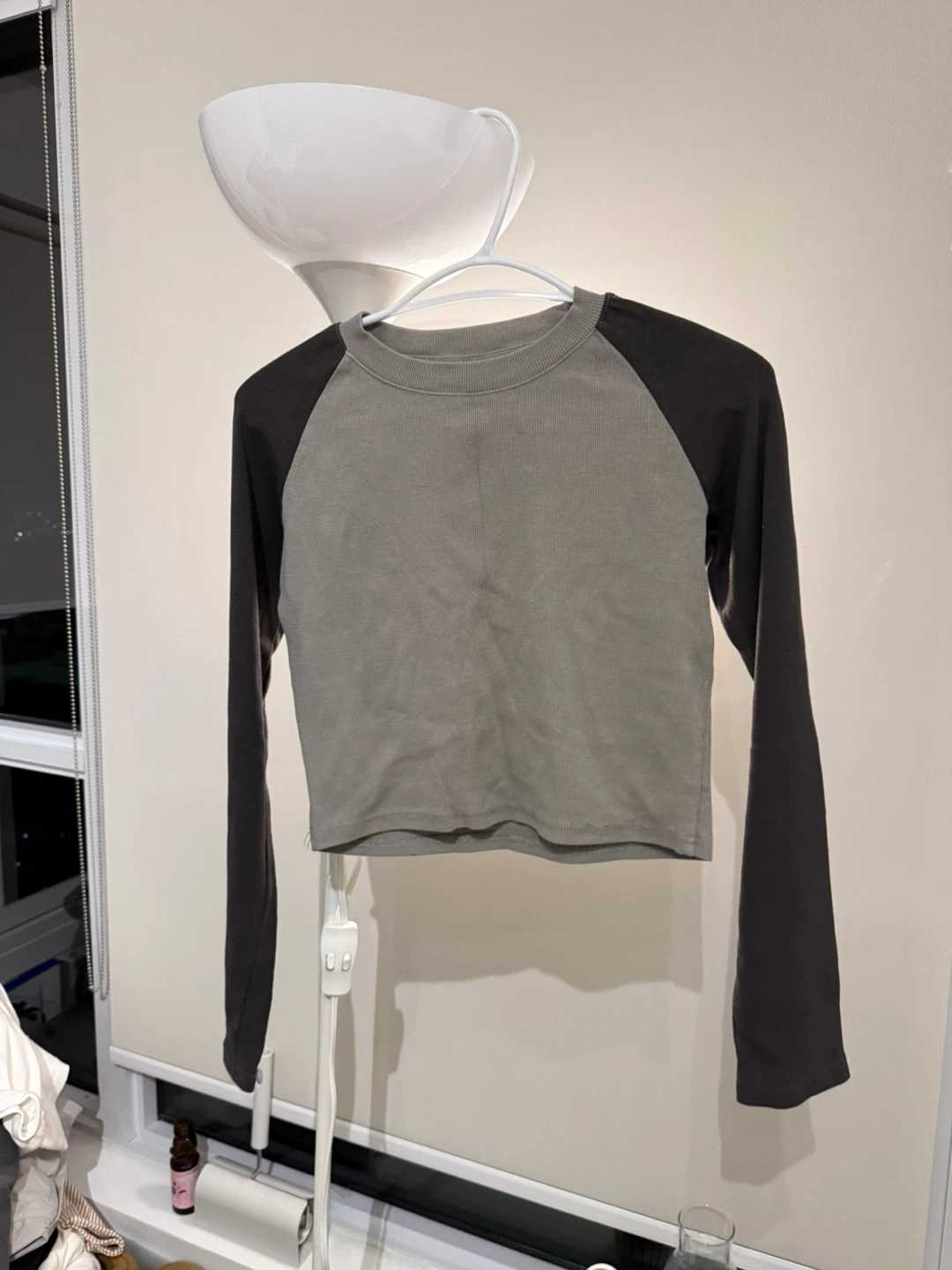 Ribbed Raglan Crop Top