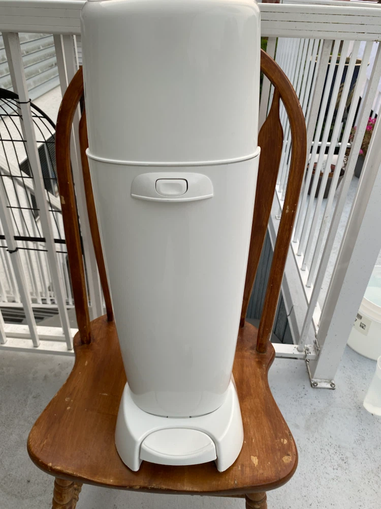 NEW Playtex Diaper Genie Complete Diaper Pail