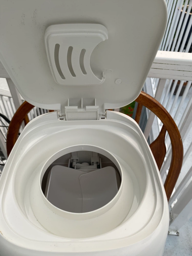NEW Playtex Diaper Genie Complete Diaper Pail - photo 3