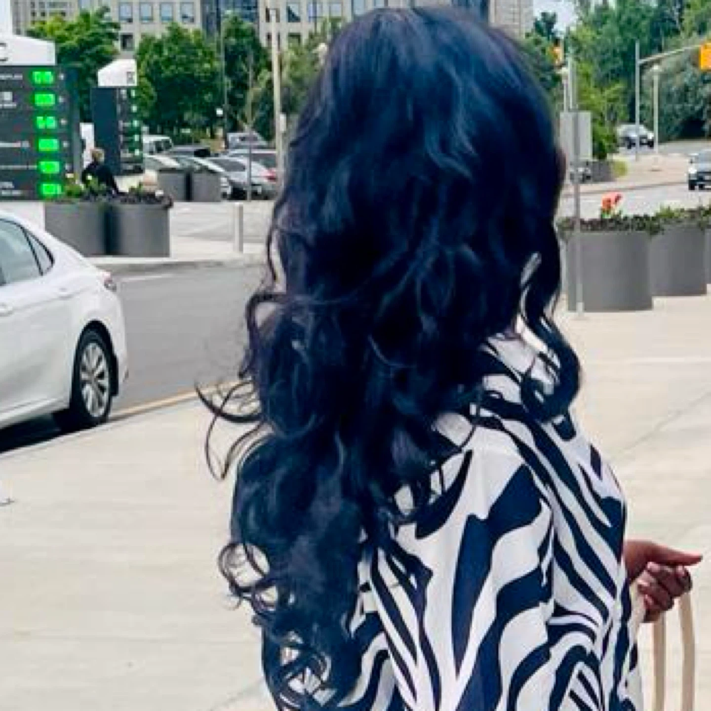 Black Wavy Lace Front Wig - photo 4