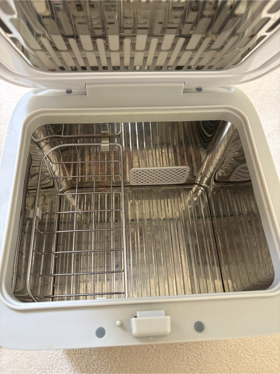 UV dry and sterilize - photo 2
