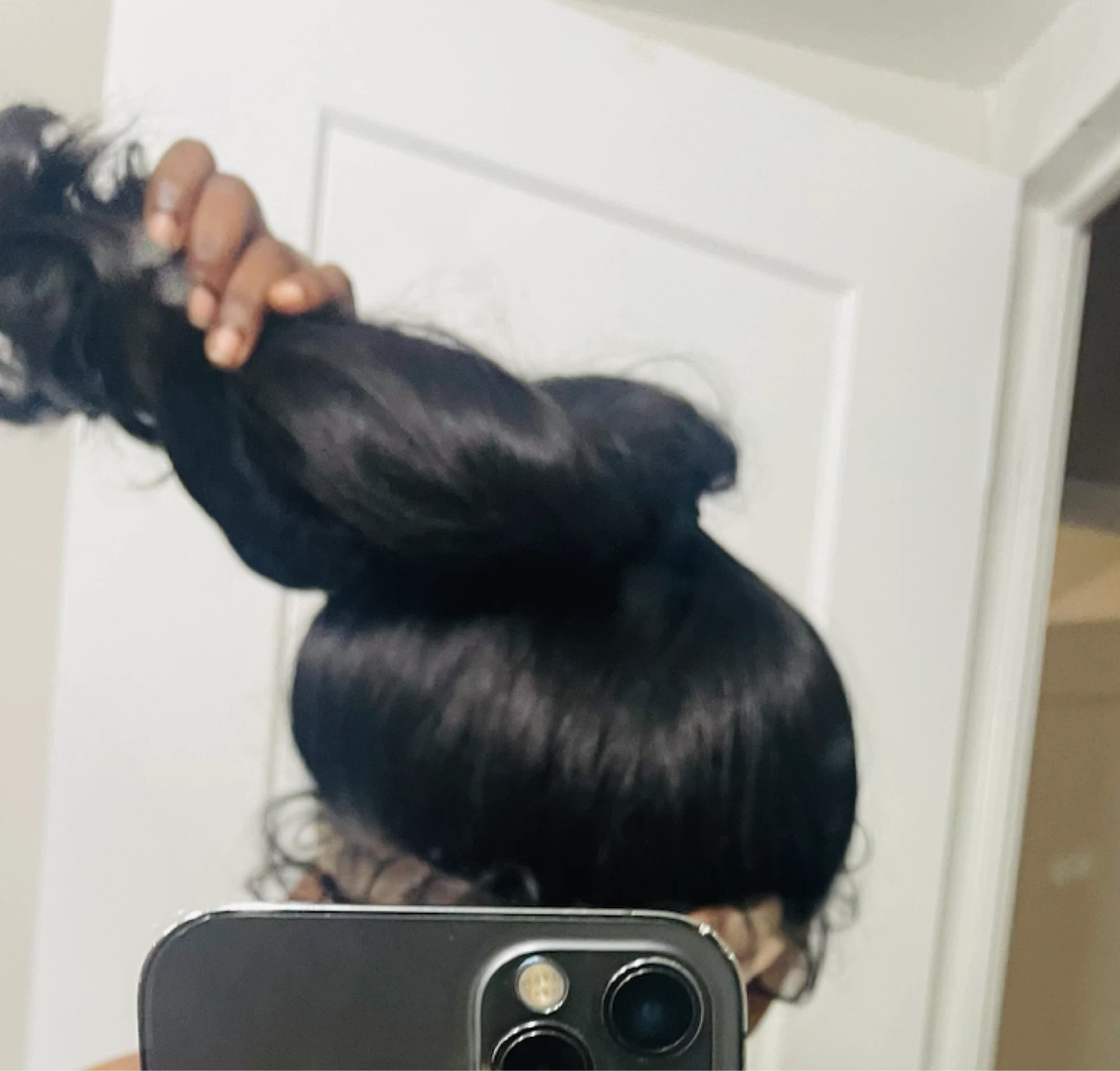 Black Wavy Lace Front Wig - photo 3