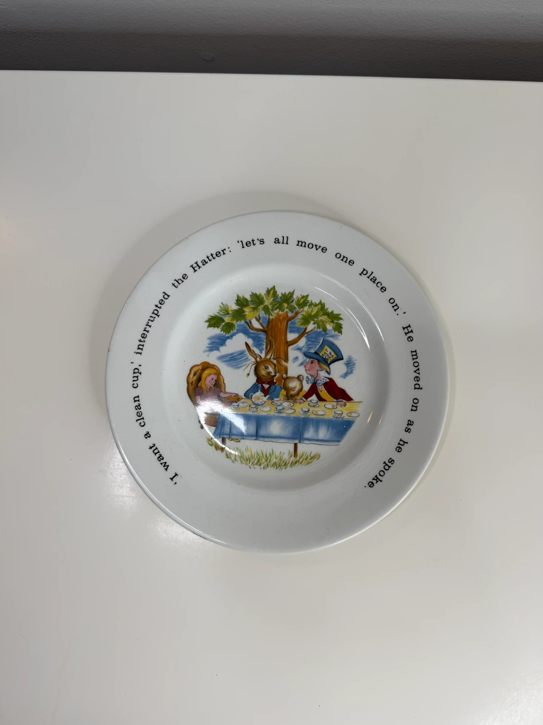 Johnson Bros. Alice in Wonderland Plate - photo 3
