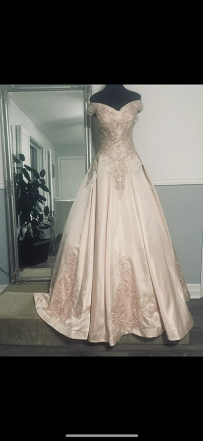 Wedding dress