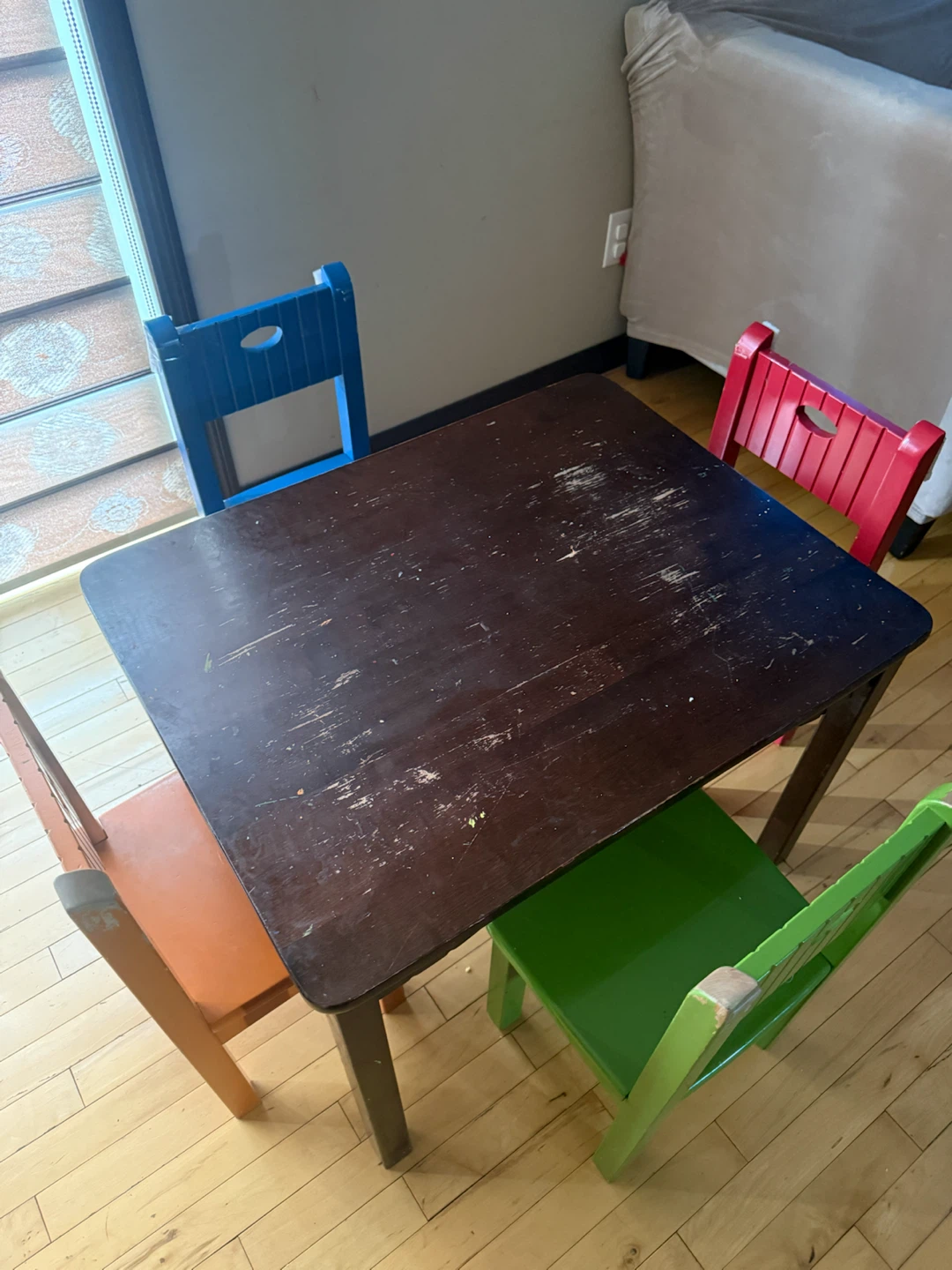 Kids Table and Chairs Set