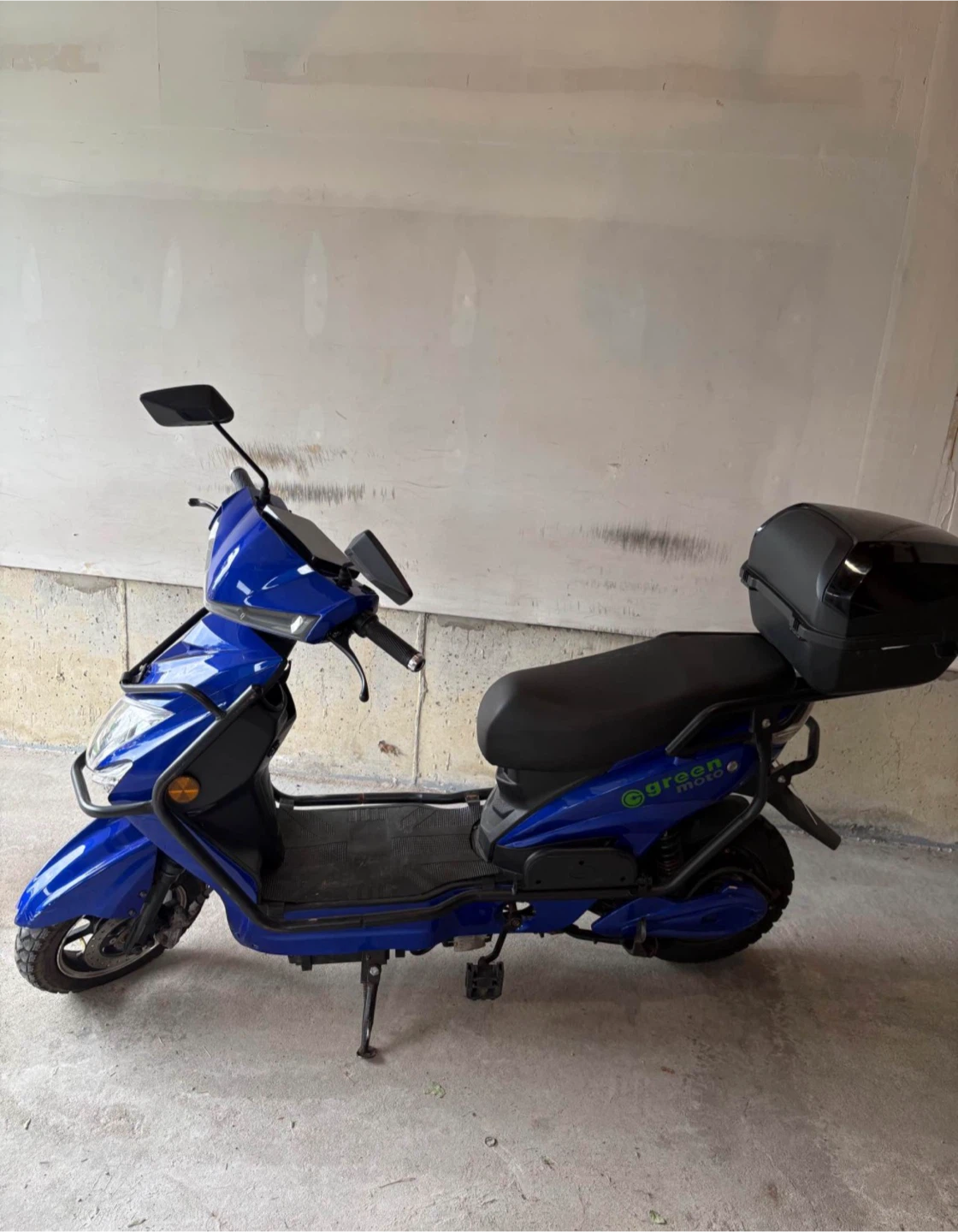 Green Moto Electric Scooter - photo 2
