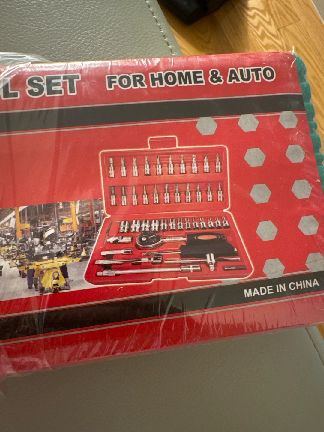 46 piece tool set for home and auto - photo 3