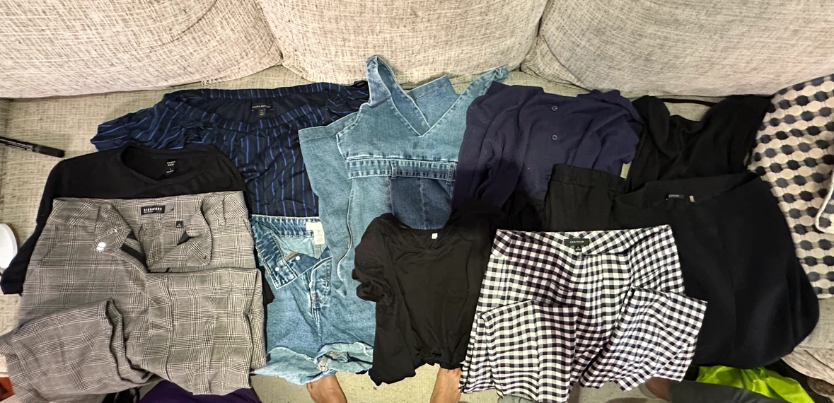Women's Size L Clothing x11