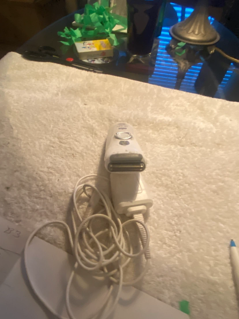 Braun Silk-épil 7 Epilator with Charger