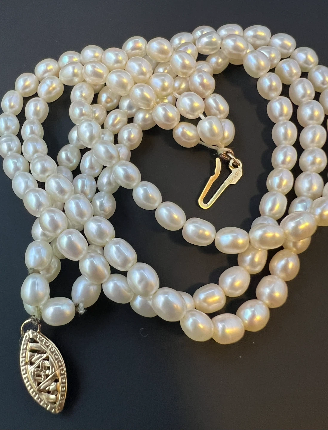 Vintage 3-Strand 14K Gold Filigree Clasp Pearl Bracelet - photo 4