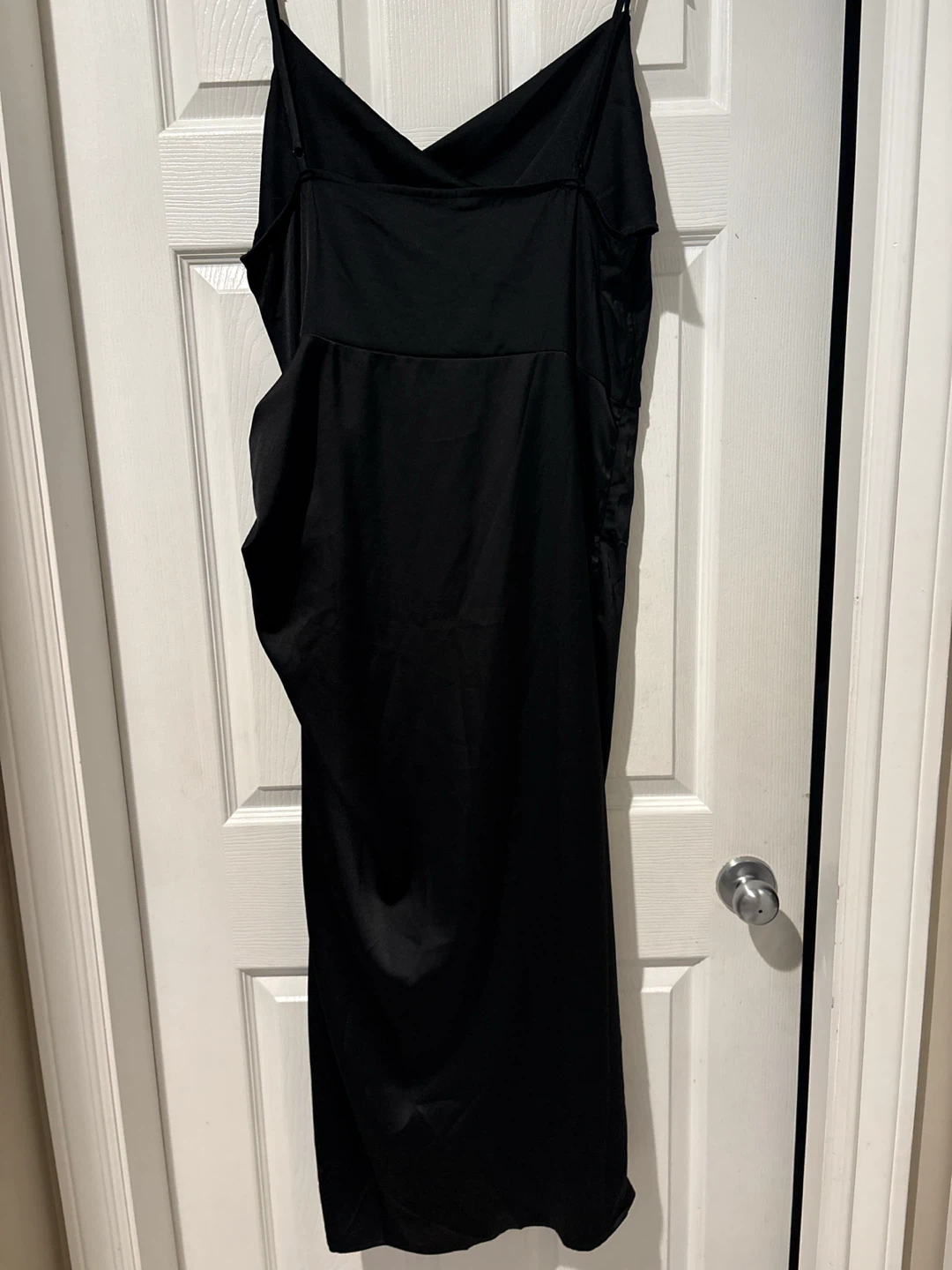 Brand new Black Ruched Midi Dress - photo 5