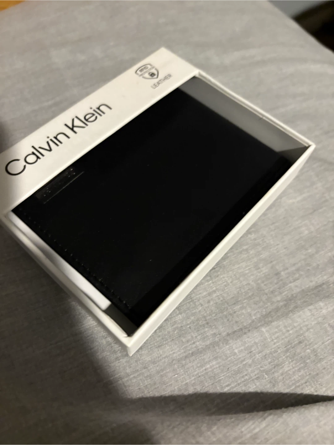 Calvin Klein Leather Bifold Wallet - photo 2