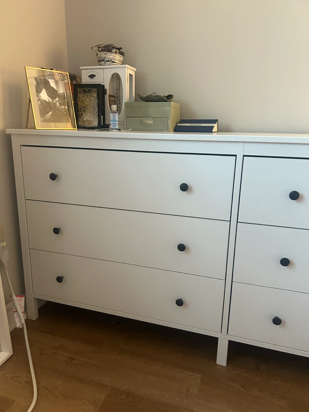 White 6 Drawer Dresser - photo 3