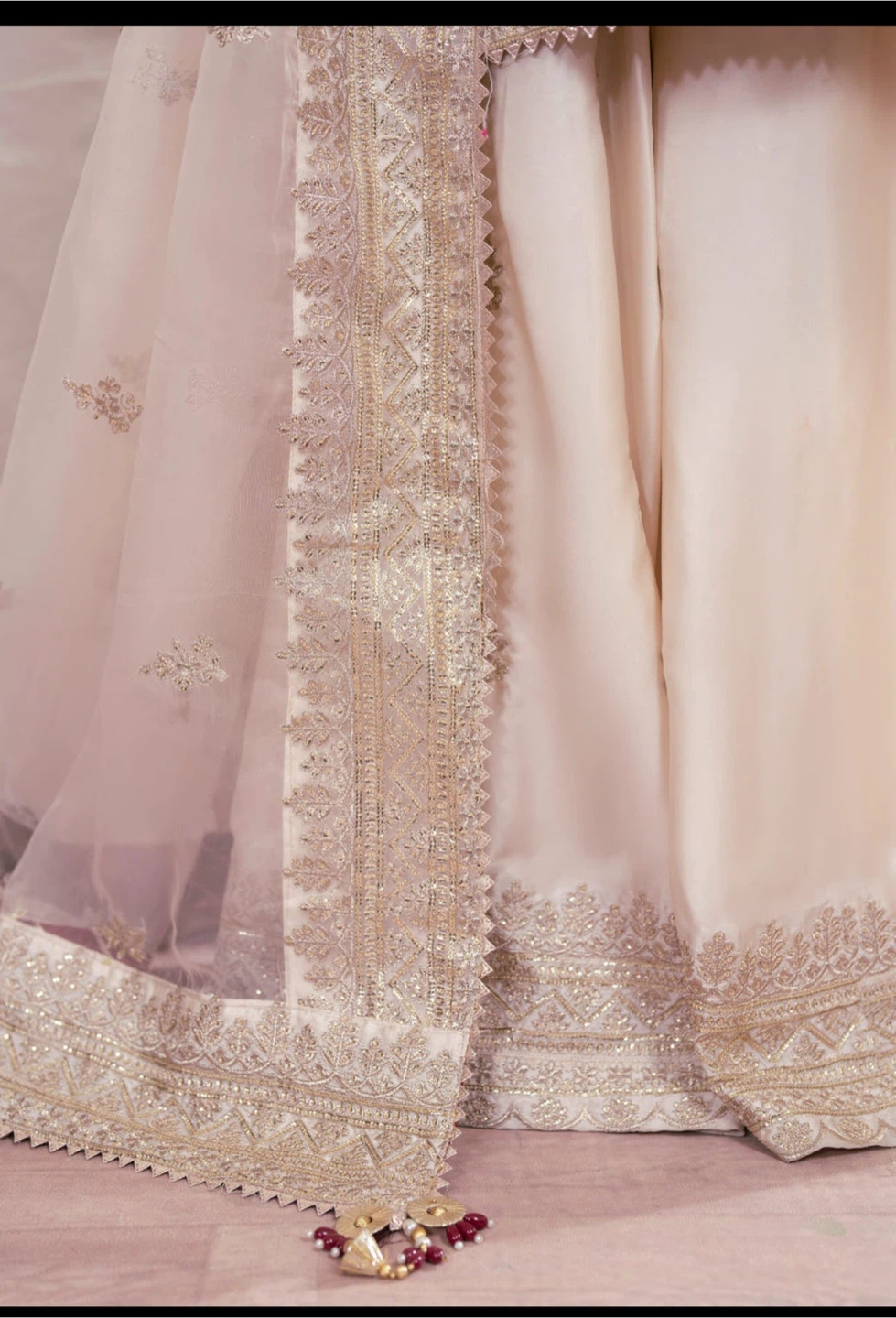 Women's Embroidered party Suit - photo 5
