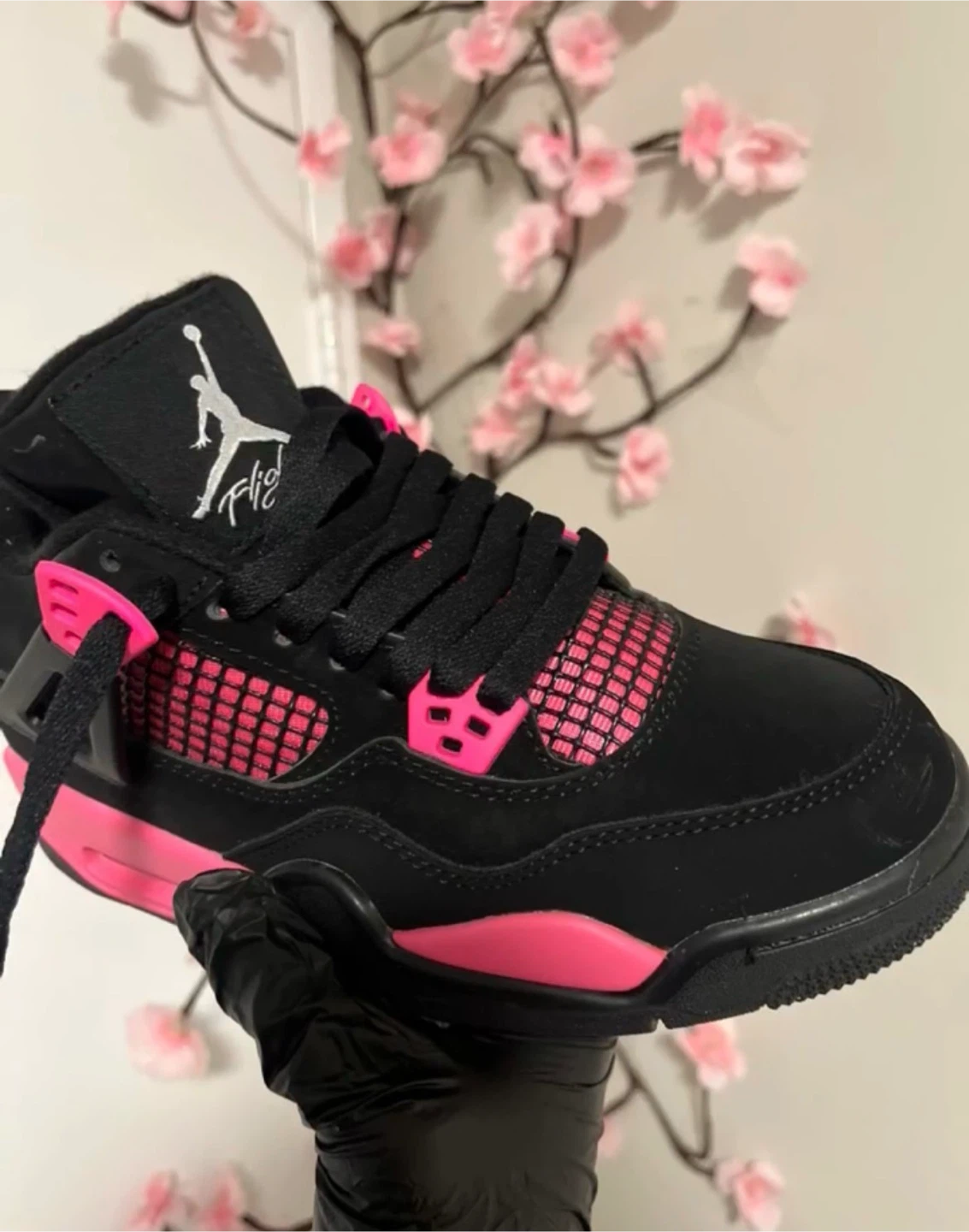 Air Jordan 4 "Vivid Pink" Sneakers - photo 2