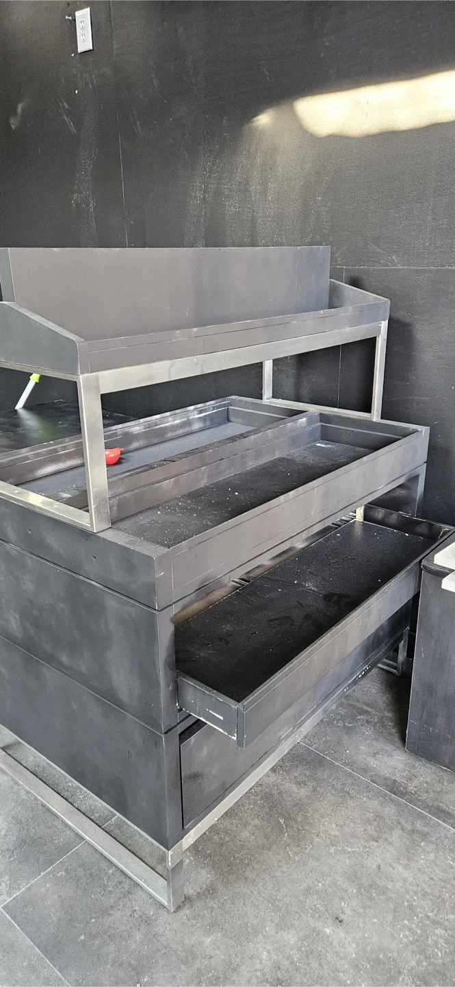 Commercial Display Shelving Unit - photo 2