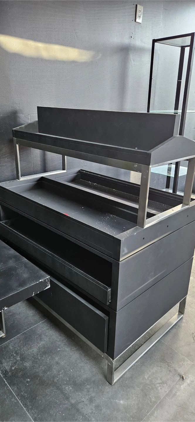 Commercial Display Shelving Unit - photo 3