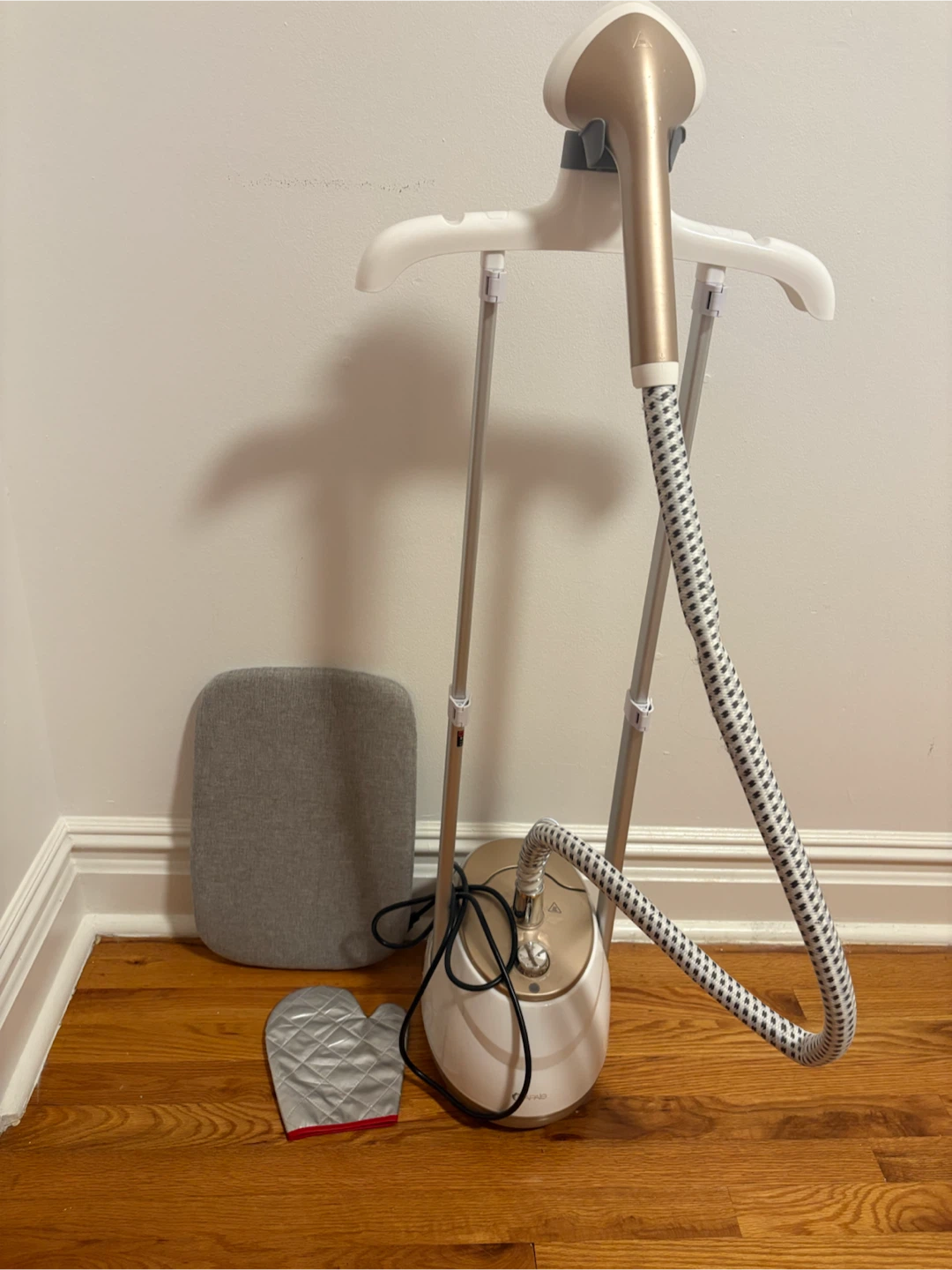 Garment Steamer with Accessories