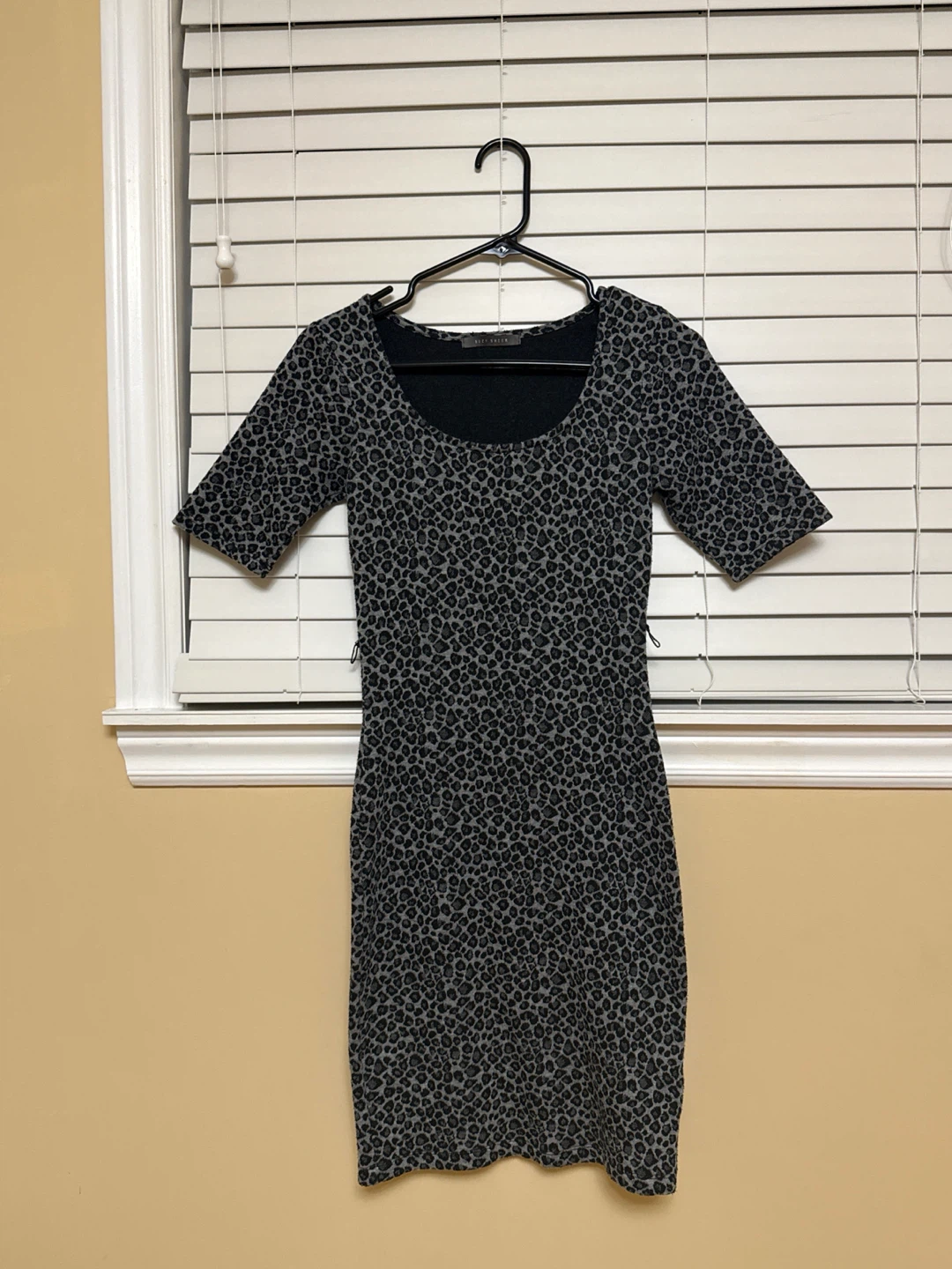 Suzy Shier Gray Leopard Print Dress - photo 2