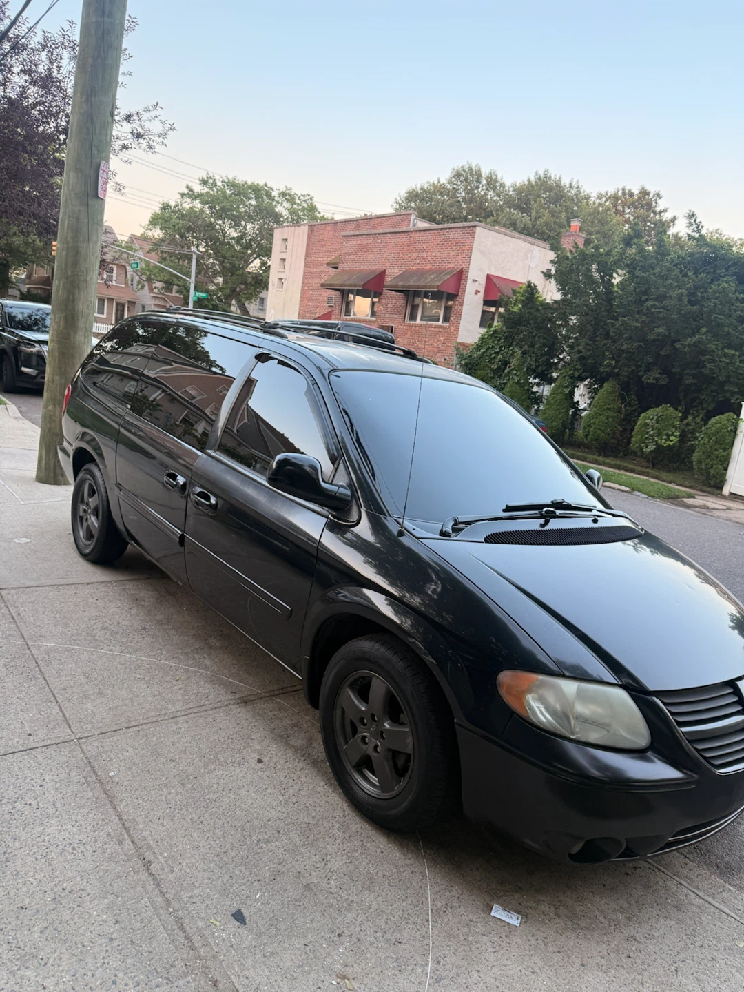 Dodge Grand Caravan - photo 2