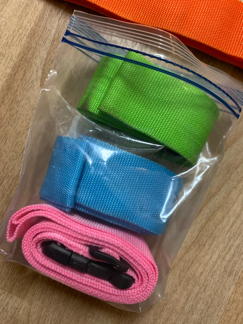 Four luggage straps (used) - photo 2