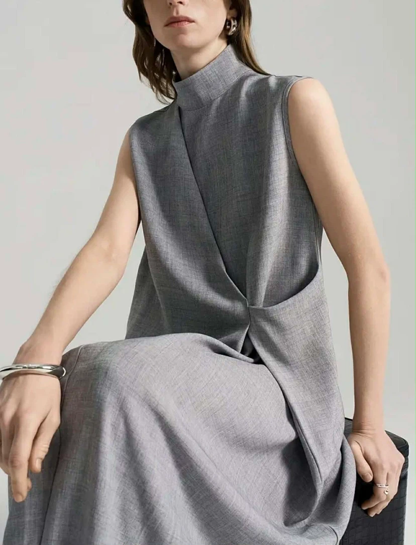 Sleeveless Grey Maxi Dress - photo 4