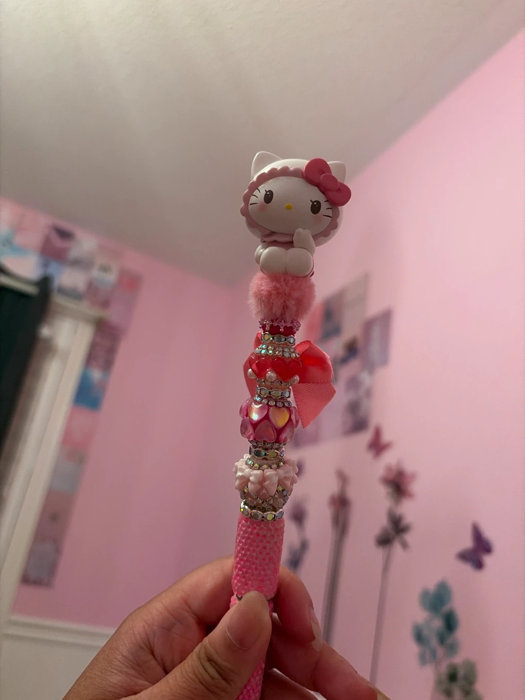 Hello Kitty Decorated Pen