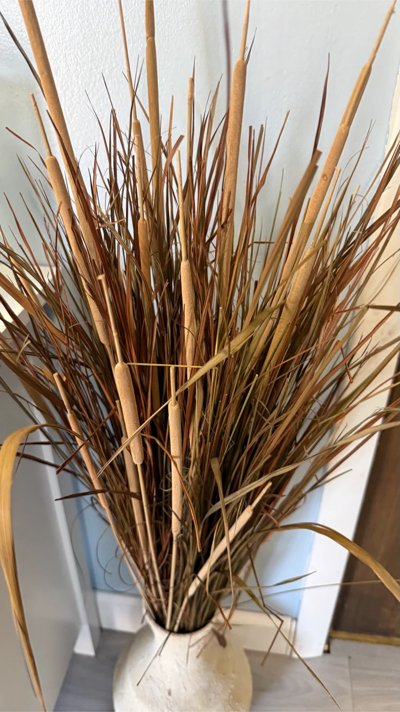 Textured Beige Ceramic Vase with Dried Floral Arrangement - photo 2