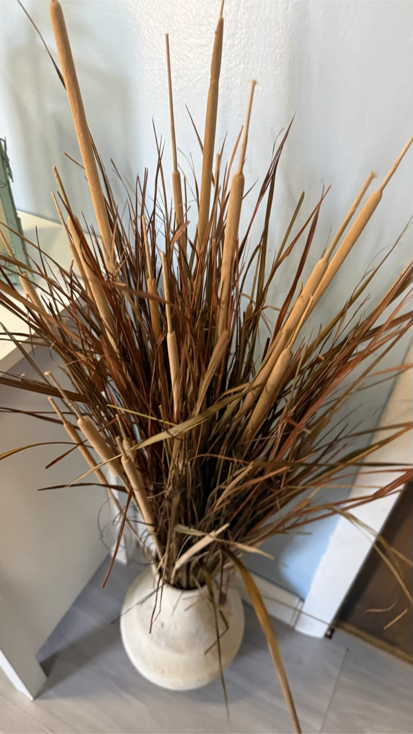 Textured Beige Ceramic Vase with Dried Floral Arrangement - photo 3