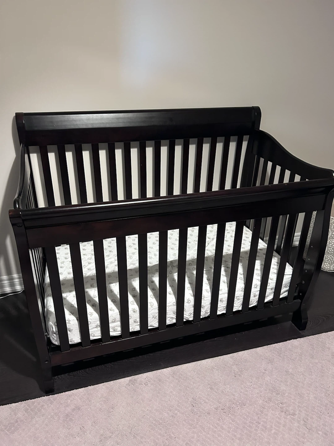 Dark Wood Crib and mattress - photo 2