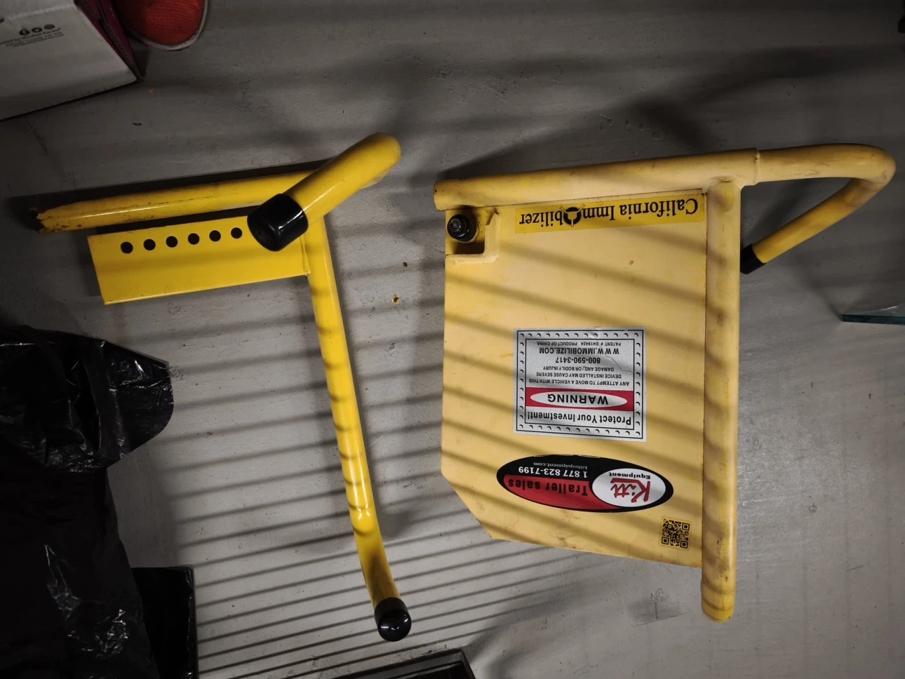 California Immobilizer Trailer Wheel Lock