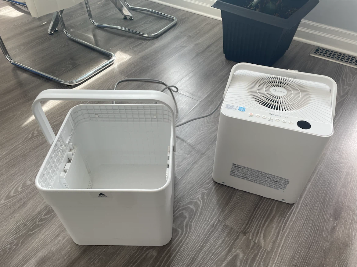 Midea Dehumidifier - photo 2