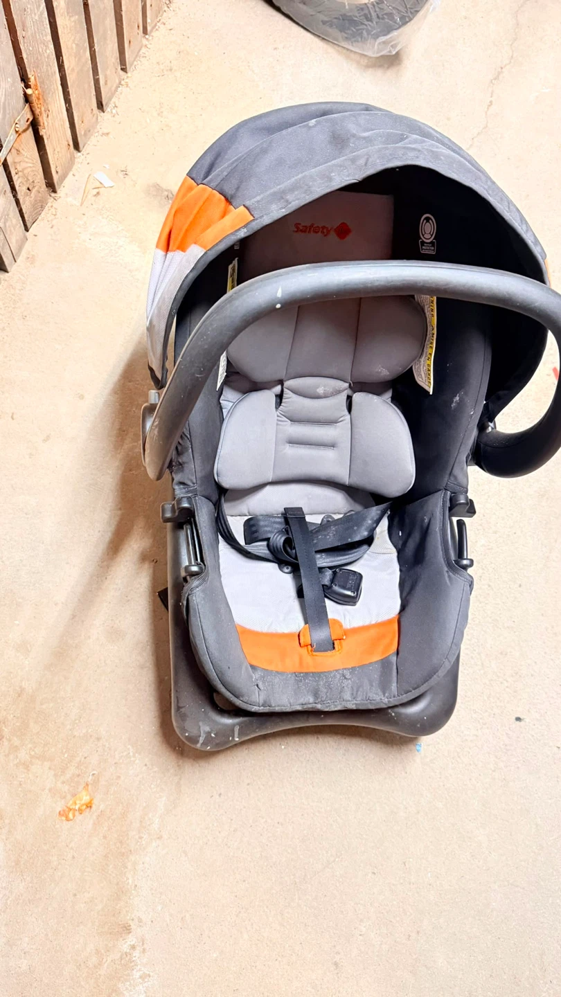 Schwinn Jogging Stroller and Car Seat Travel System