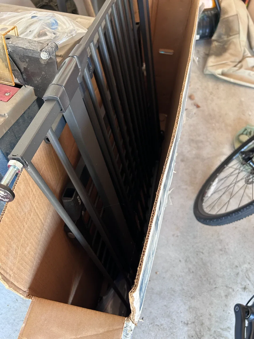 TWO SETS - Munchkin Brica Extending Baby Gate - photo 3