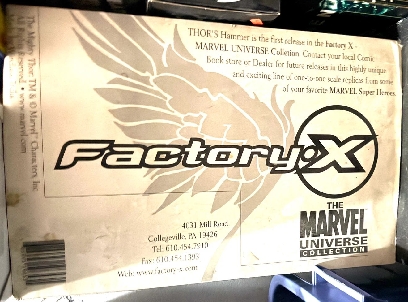 Factory X Marvel Universe Collection Mjolnir Prop Replica - photo 3