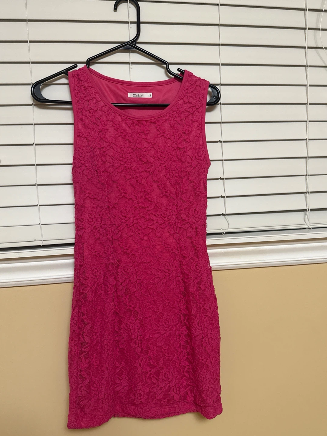 Katie Hot Pink Lace Sleeveless Dress - photo 2