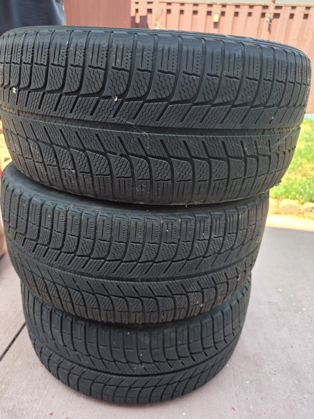 4 Michelin X-Ice Winter Tires 225/45R17 – Excellent Condition