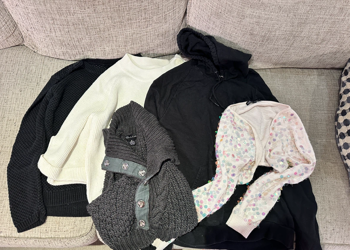 Women's Size S-M Clothing Bundle x5