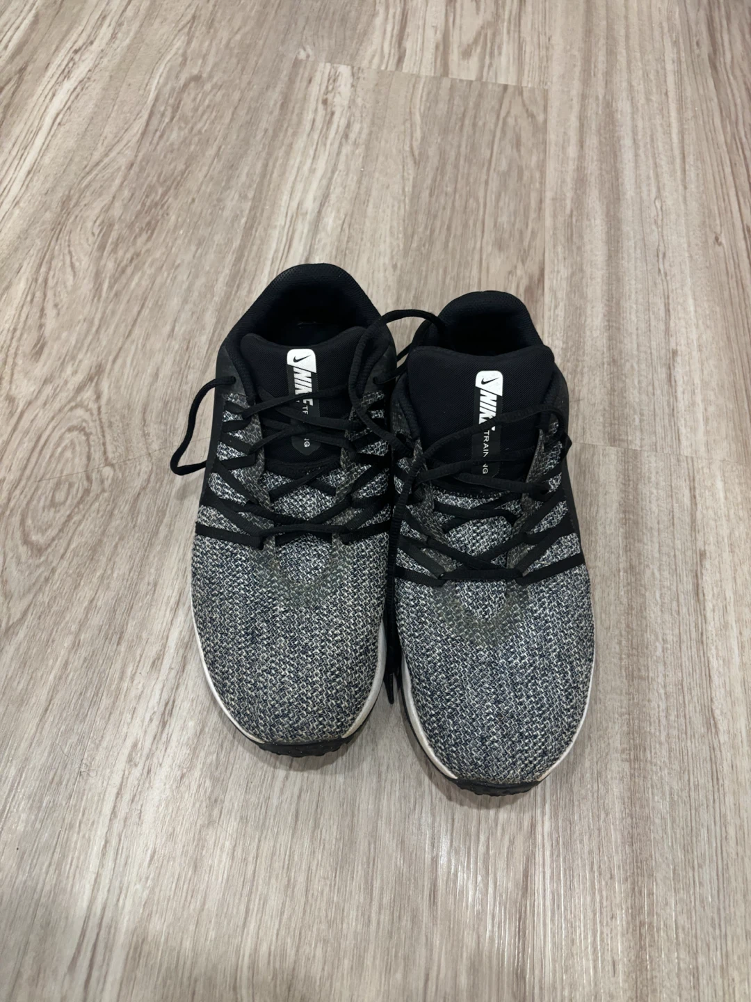 Nike Running Shoes size 11 - photo 2