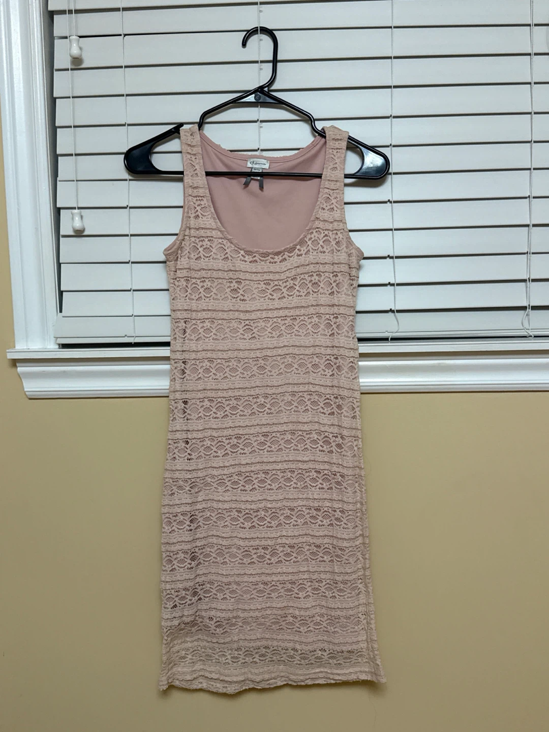 Light Pink Lace Sleeveless Dress - photo 2