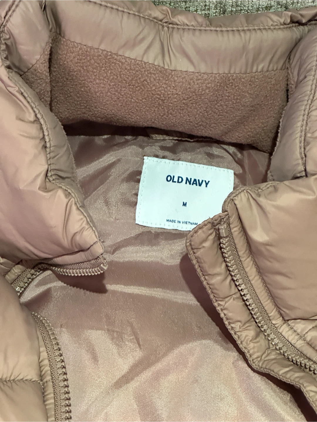Beige Puffer Vest (READ DESCRIPTION) - photo 2