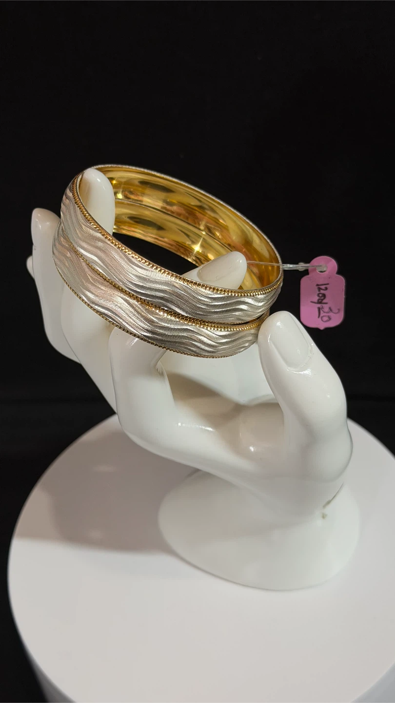 Two Tone Wave Bangles - photo 2