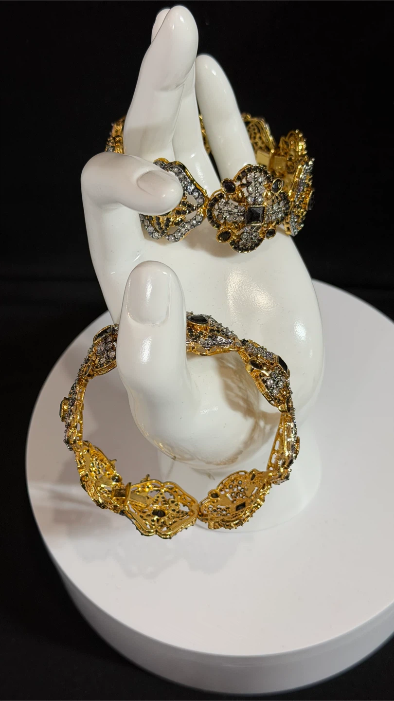 Openable black Gold Tone Beaded Bracelet Set - photo 3