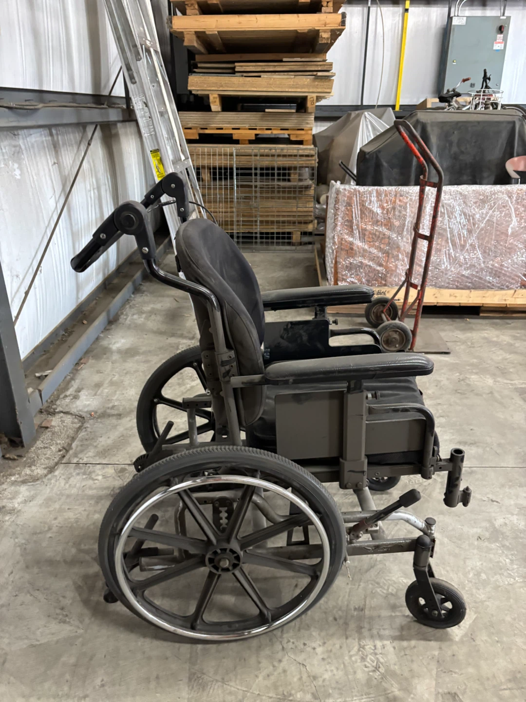 HomeHealthCare Transport Wheelchair - photo 3