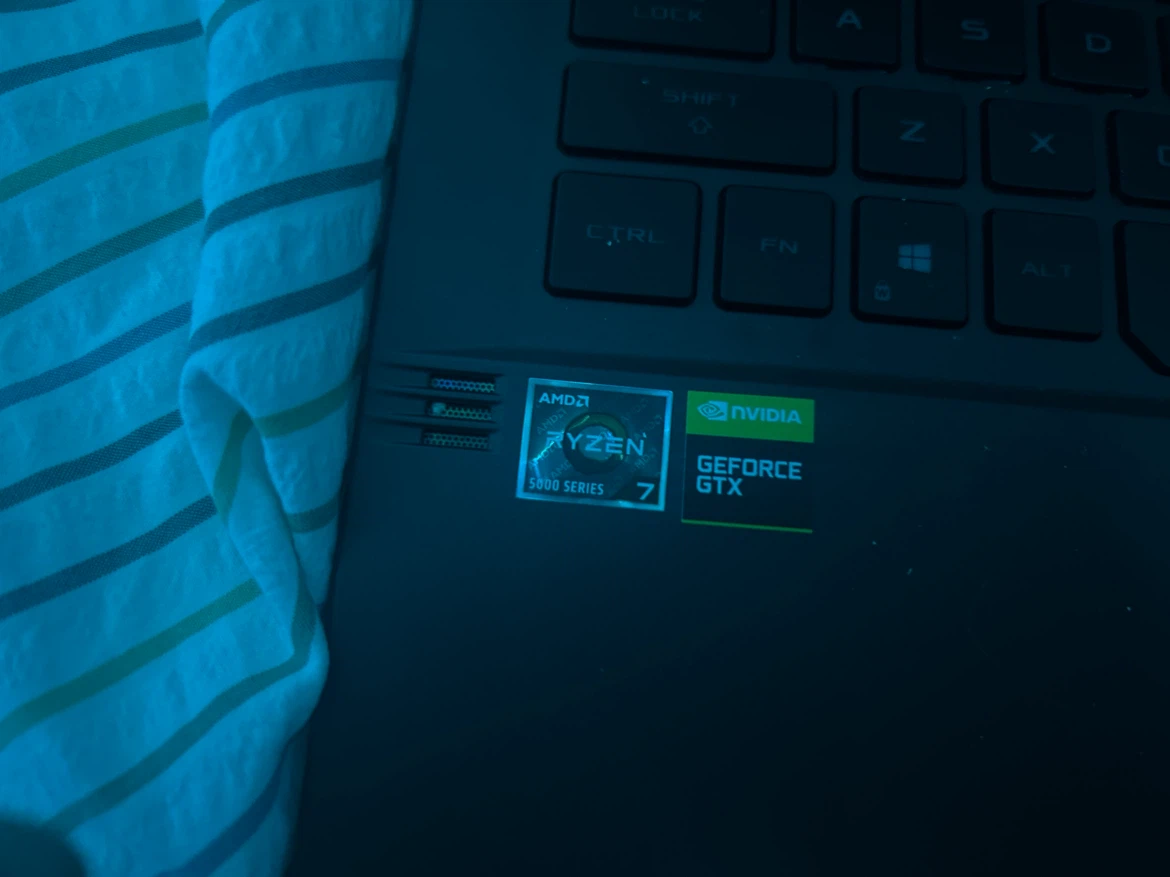 Gaming Laptop - photo 3