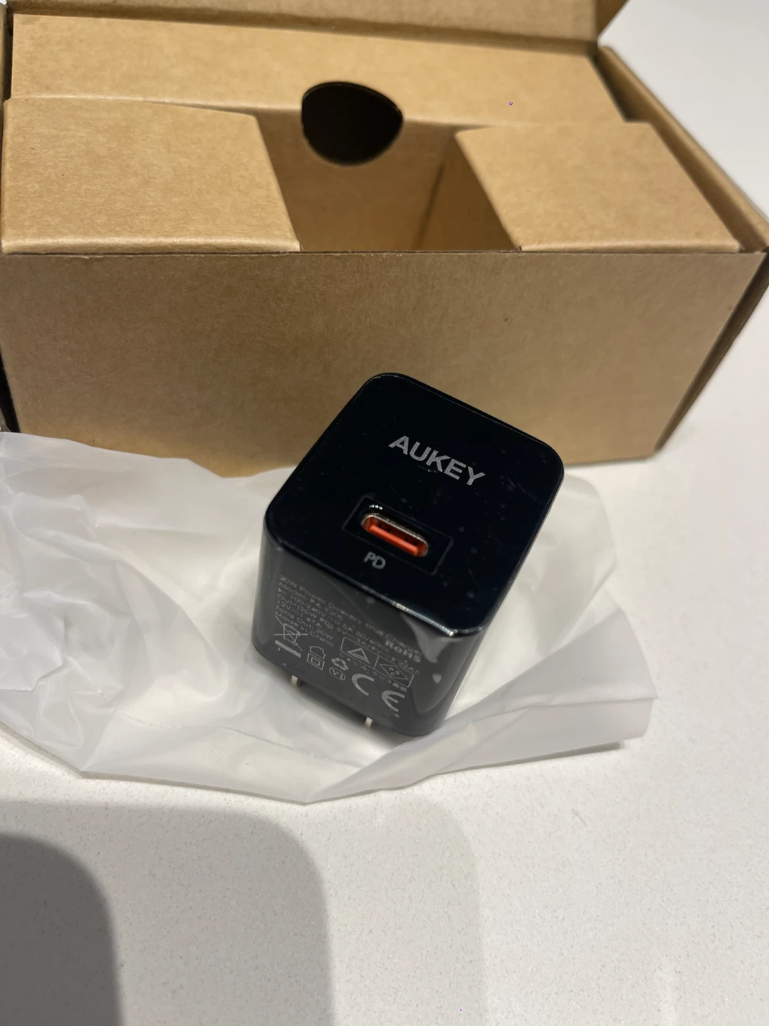 BNIB AUKEY Minima 20W USB-C PD Charger - photo 3