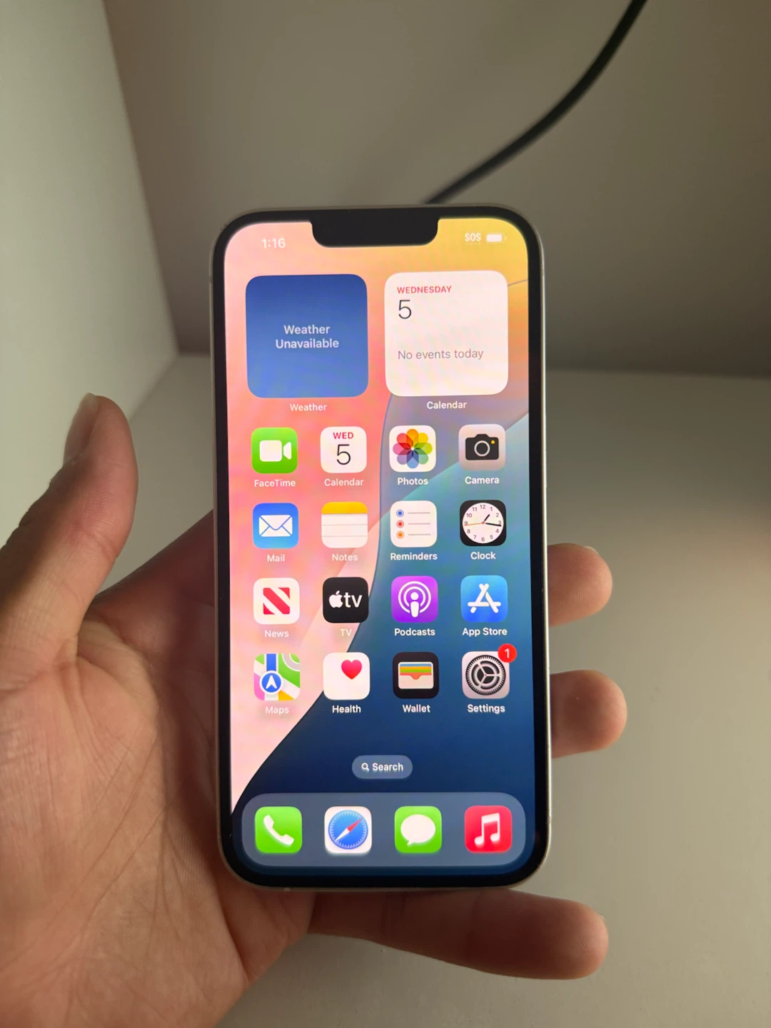 Apple iPhone 13